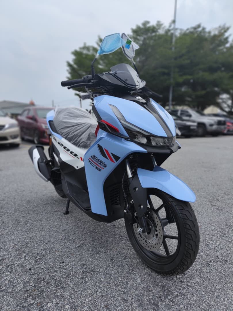 QJMOTOR AX200S